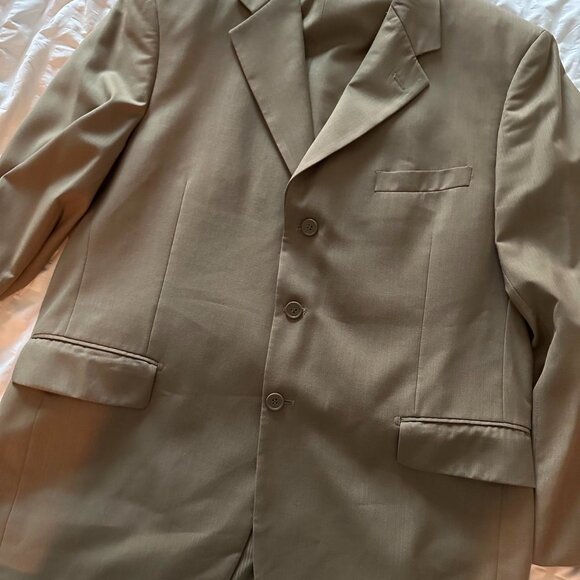 Tan Vinci vintage 2 piece designer suit #designer #suit #vintage #luxurysuit - Picture 8 of 8